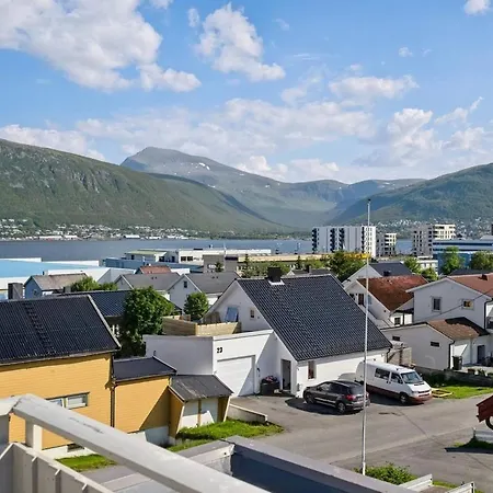 Large For Max 13pax *