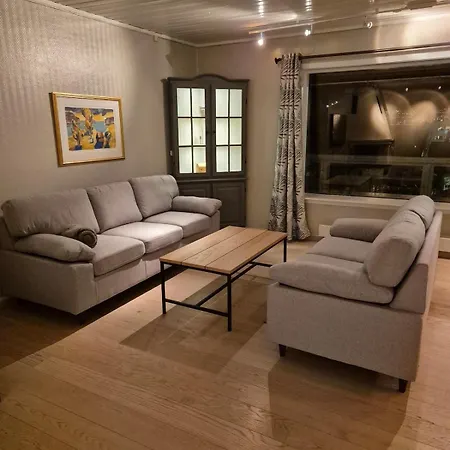 Apartamento Large For Max 13pax Tromsø