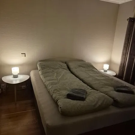 Large For Max 13pax טרומסה